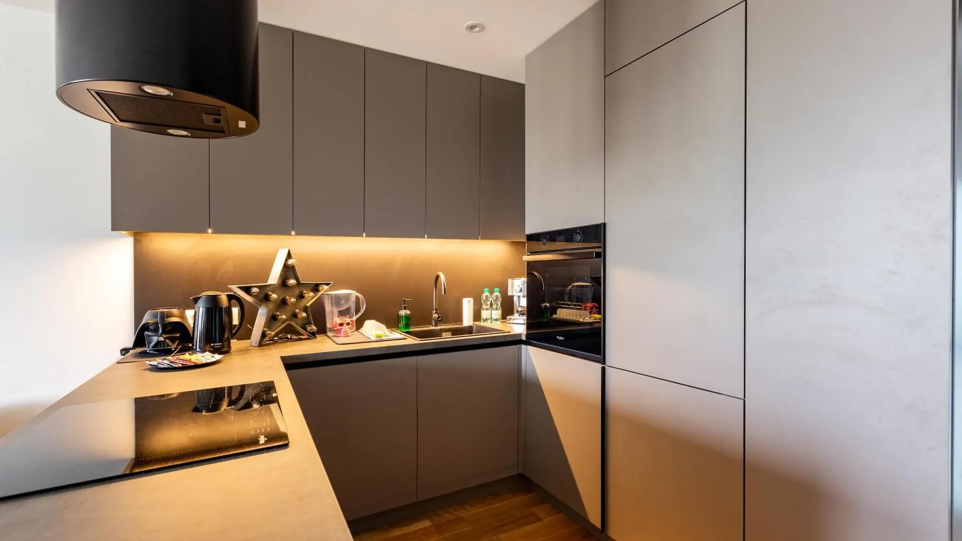 Park Reagana Modern Apartment Gdansk Poland